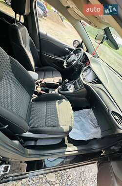 Универсал Opel Astra 2017 в 