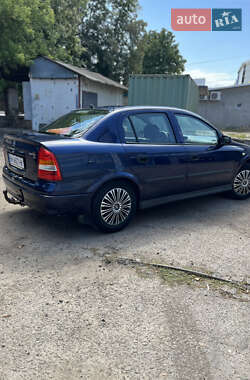 Седан Opel Astra 2001 в Измаиле
