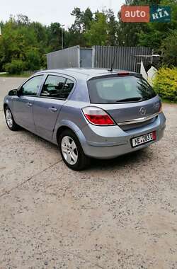 Хэтчбек Opel Astra 2009 в 