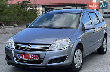 Универсал Opel Astra 2007 в Звягеле