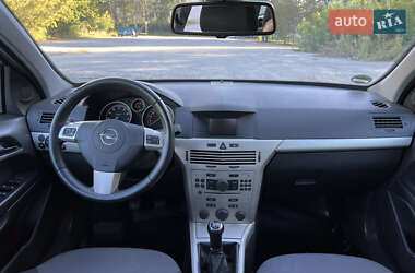 Универсал Opel Astra 2007 в 