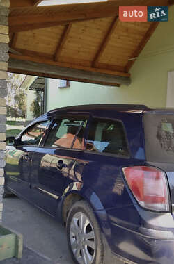 Универсал Opel Astra 2005 в 