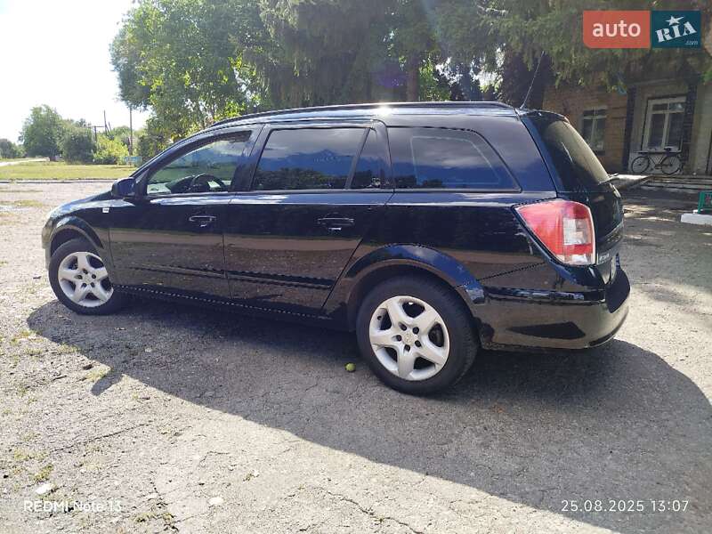 Універсал Opel Astra 2007 в Миргороді