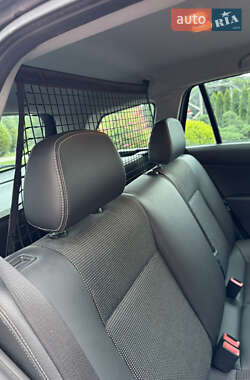 Универсал Opel Astra 2010 в 