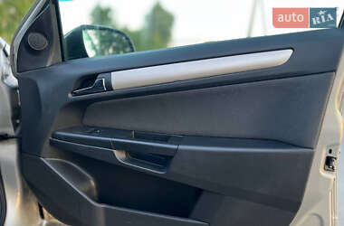 Универсал Opel Astra 2007 в 