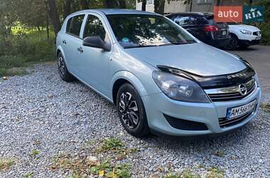 Хэтчбек Opel Astra 2009 в Житомире