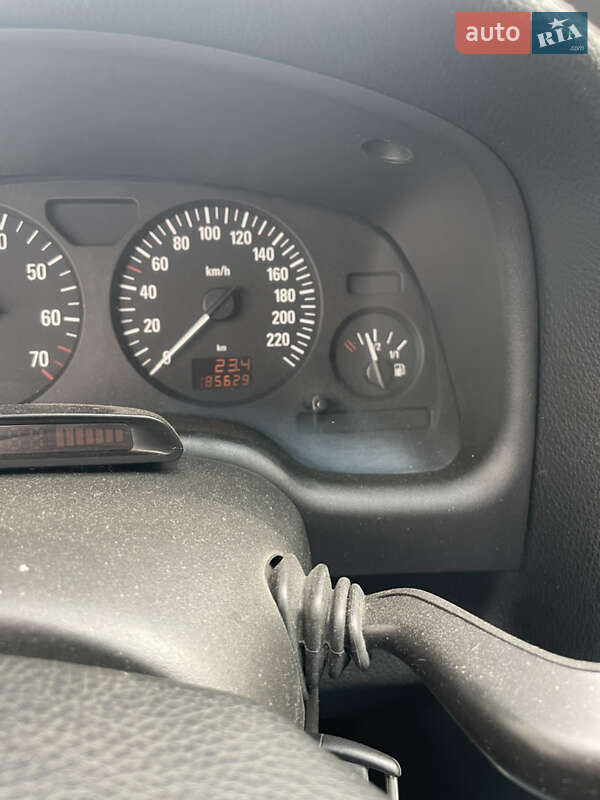 Седан Opel Astra 2007 в Сумах