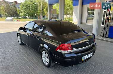 Седан Opel Astra 2013 в 