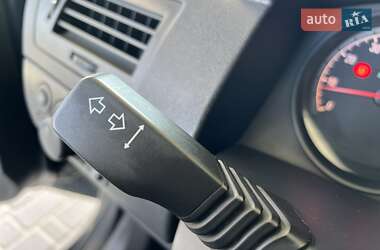 Седан Opel Astra 2013 в 