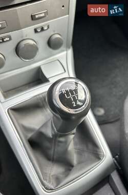 Хэтчбек Opel Astra 2012 в 