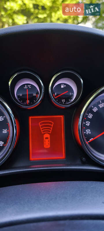 Хэтчбек Opel Astra 2011 в Львове