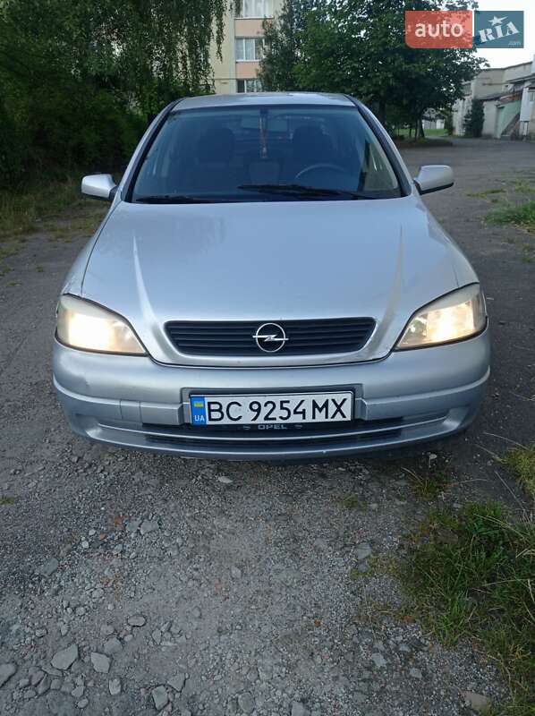 Седан Opel Astra 1999 в Сколе