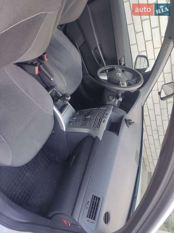 Хэтчбек Opel Astra 2013 в Харькове