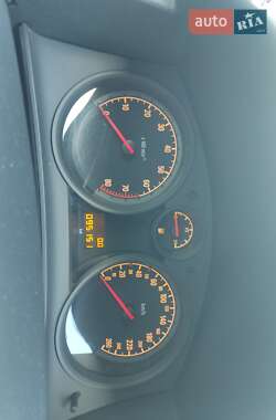 Хэтчбек Opel Astra 2013 в 