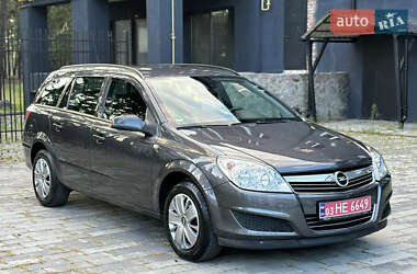 Универсал Opel Astra 2009 в Ахтырке