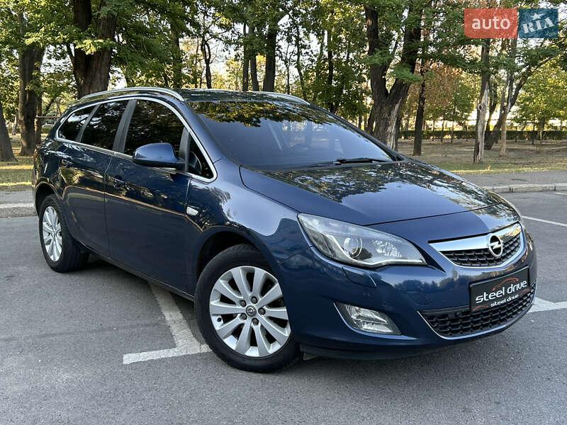 Opel Astra 2010