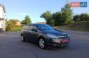 Хетчбек Opel Astra 2009 в Сумах