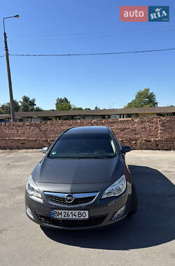 Универсал Opel Astra 2011 в 