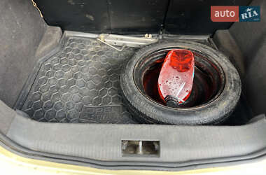 Хэтчбек Opel Astra 2005 в 
