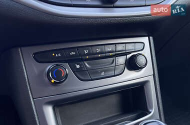 Универсал Opel Astra 2019 в 