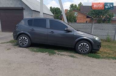 Хэтчбек Opel Astra 2009 в 