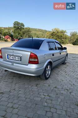Седан Opel Astra 2000 в 