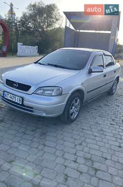 Седан Opel Astra 2000 в 