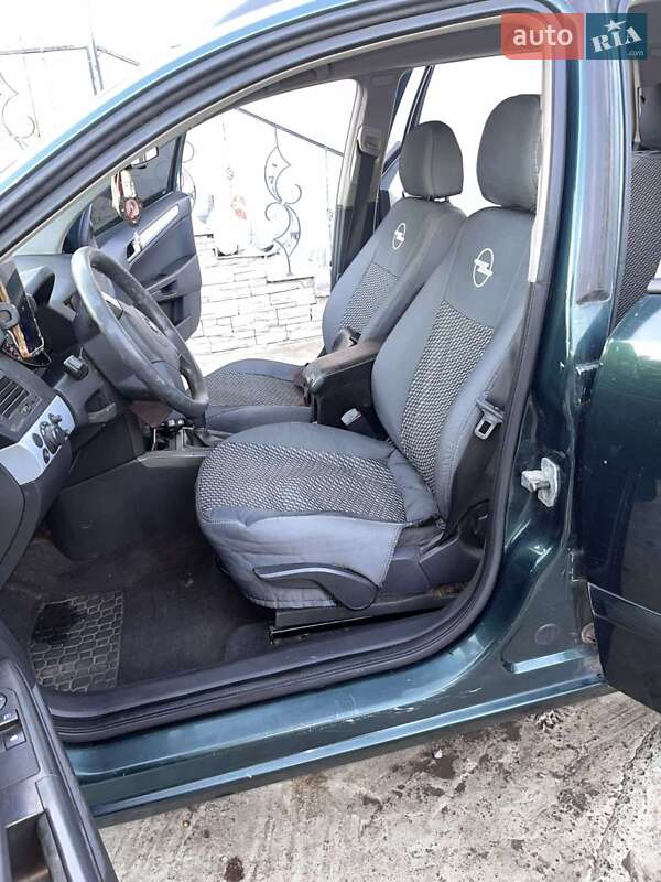 Универсал Opel Astra 2004 в Хмельницком