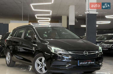 Универсал Opel Astra 2016 в 