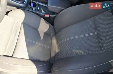 Седан Opel Astra 2012 в 