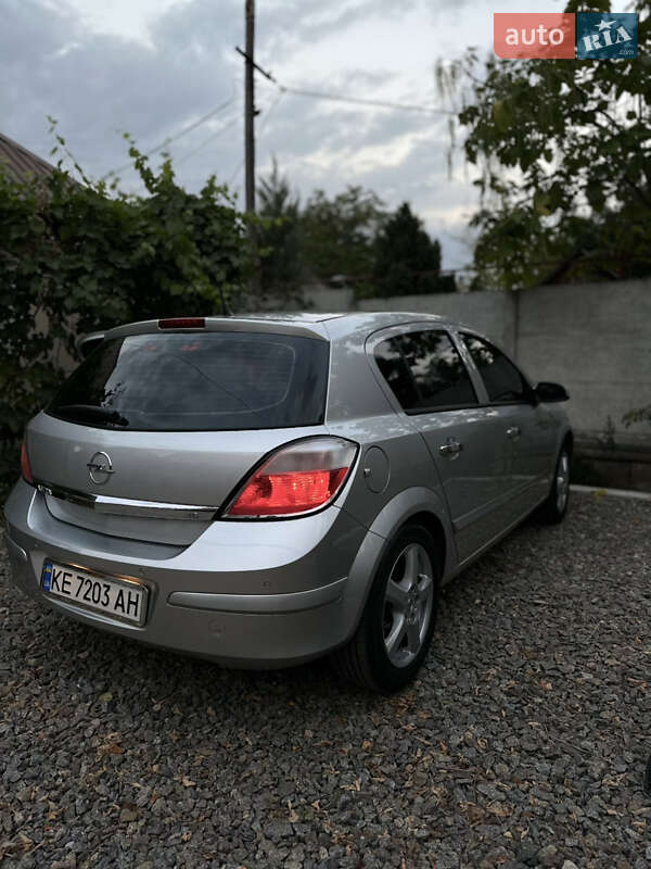 Хэтчбек Opel Astra 2005 в Львове фото 5 Хэтчбек Opel Astra 2005 в Львове
