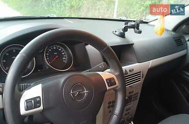 Универсал Opel Astra 2007 в 