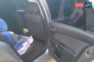 Универсал Opel Astra 2007 в 