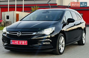 Универсал Opel Astra 2016 в Здолбунове