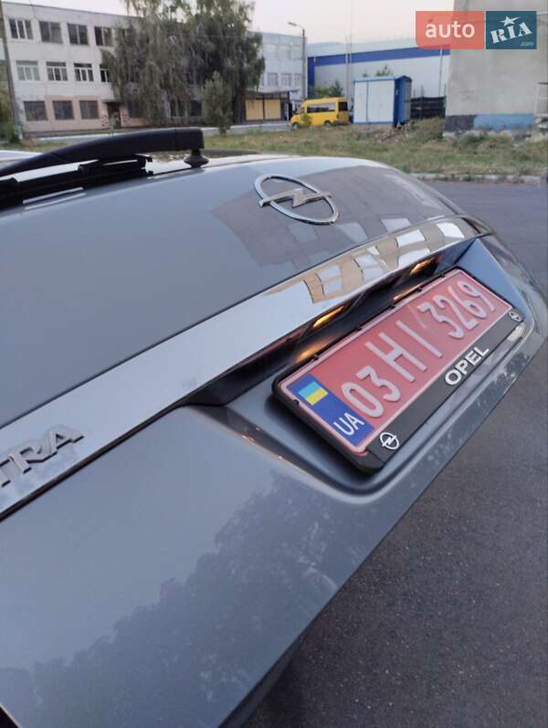 Универсал Opel Astra 2010 в Белой Церкви
