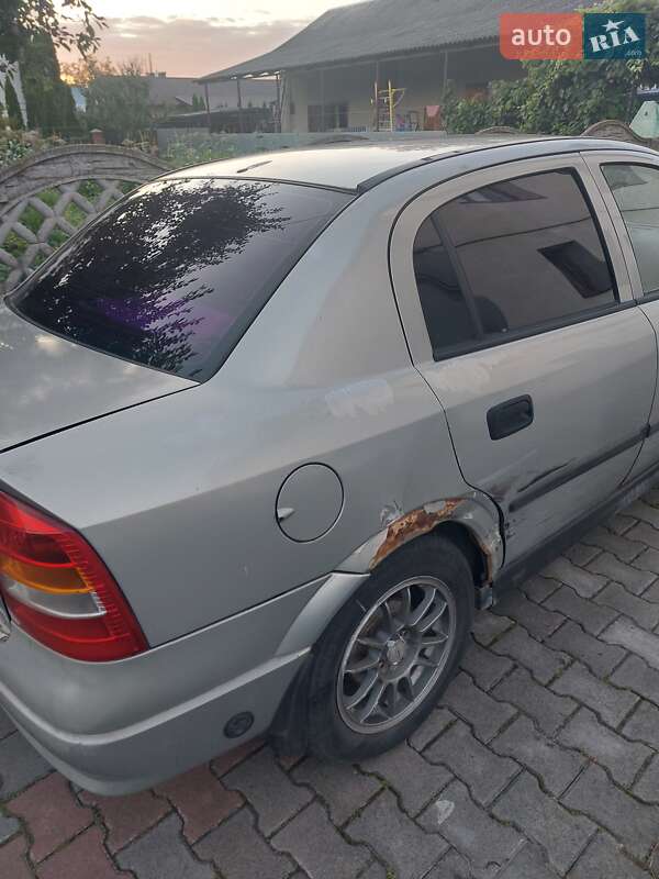 Седан Opel Astra 2006 в Жовкві фото 10 Седан Opel Astra 2006 в Жовкві