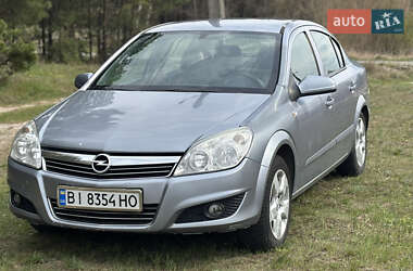 Седан Opel Astra 2008 в Зенькове