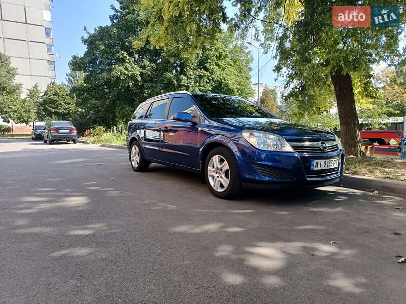 Универсал Opel Astra 2008 в 