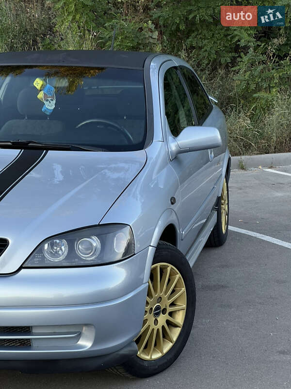 Хэтчбек Opel Astra 2002 в Киеве