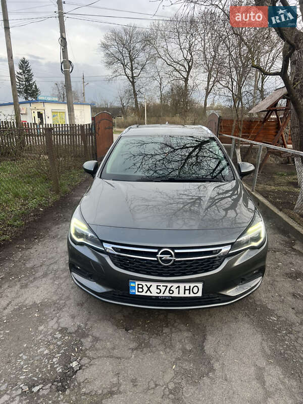 Универсал Opel Astra 2016 в Белогорье