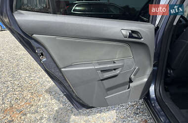 Универсал Opel Astra 2009 в 