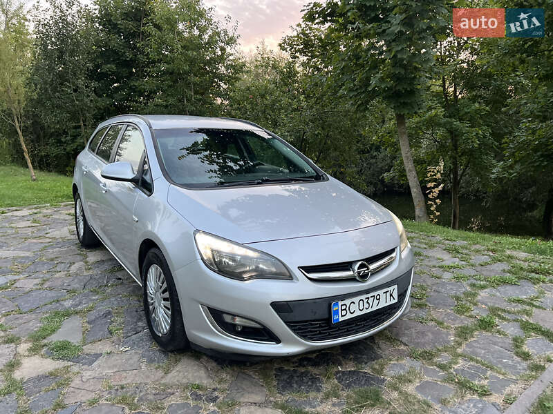 Opel Astra 2013