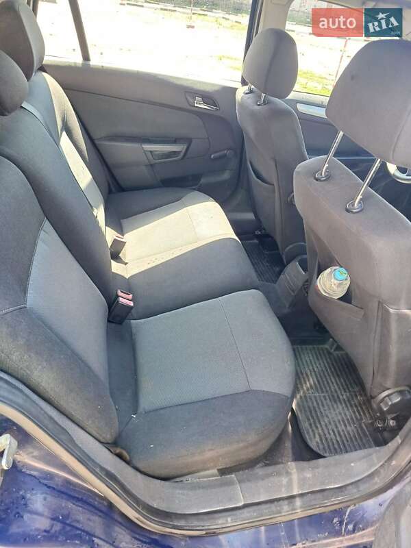 Универсал Opel Astra 2005 в Вараше фото 9 Универсал Opel Astra 2005 в Вараше
