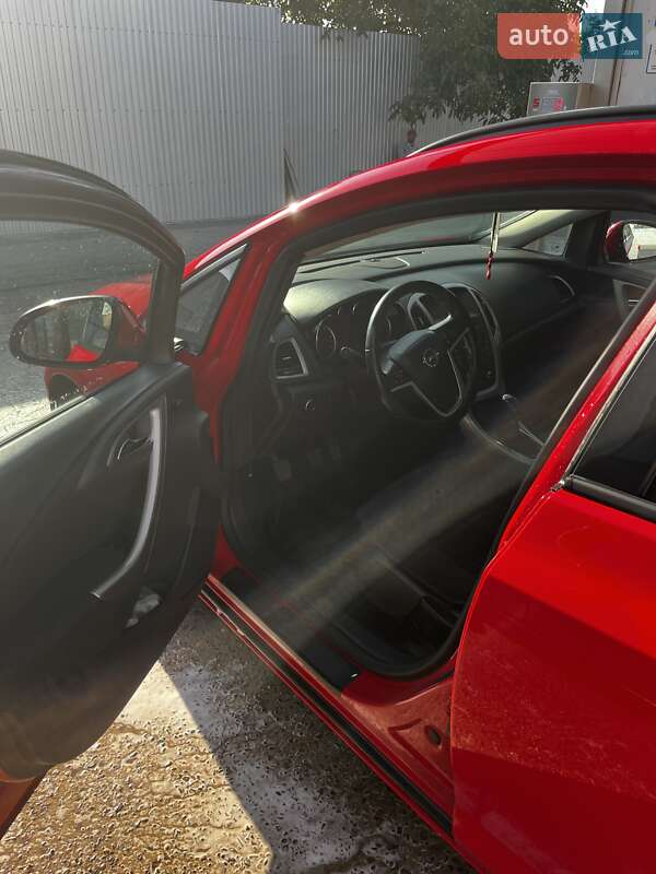 Универсал Opel Astra 2011 в Коломые