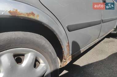 Седан Opel Astra 2002 в Киеве