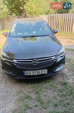 Универсал Opel Astra 2017 в 