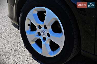 Универсал Opel Astra 2006 в 
