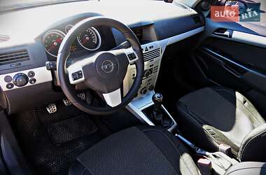 Универсал Opel Astra 2006 в 