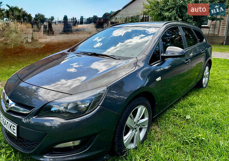 Opel Astra 2014