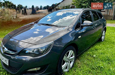 Универсал Opel Astra 2014 в 